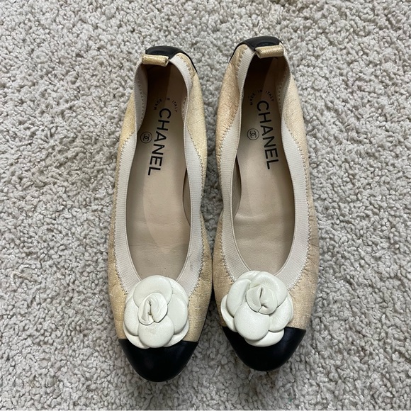 Women's CHANEL Ivory LEATHER Black CAP TOE Ballet Flats DESIGNER Shoes 37.5 - Picture 5 of 7